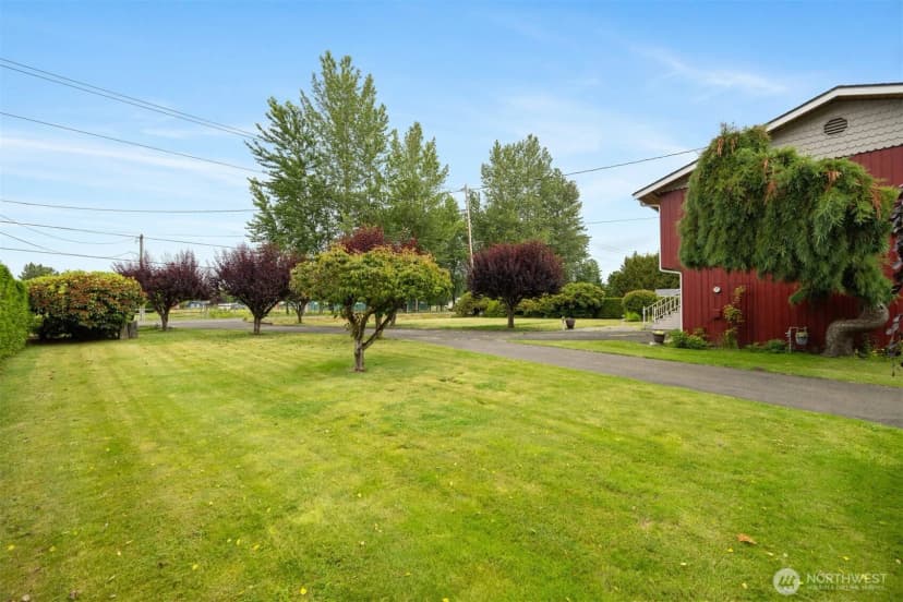 Property photo for 347 W King Tut Road, Bellingham photo 35
