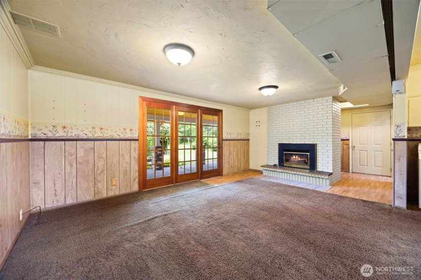 Property photo for 347 W King Tut Road, Bellingham photo 23