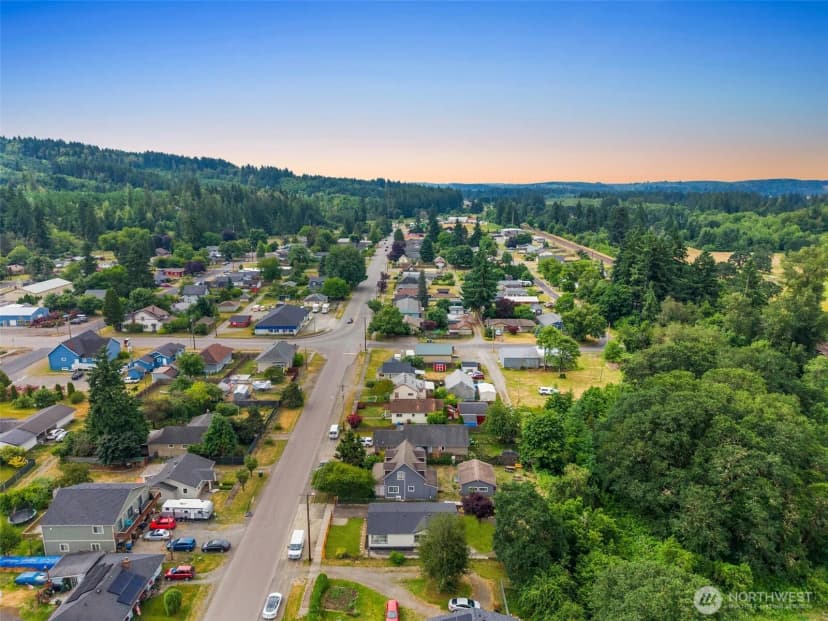Property photo for 169 Wichman Street N, Tenino photo 36