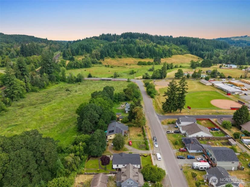 Property photo for 169 Wichman Street N, Tenino photo 38