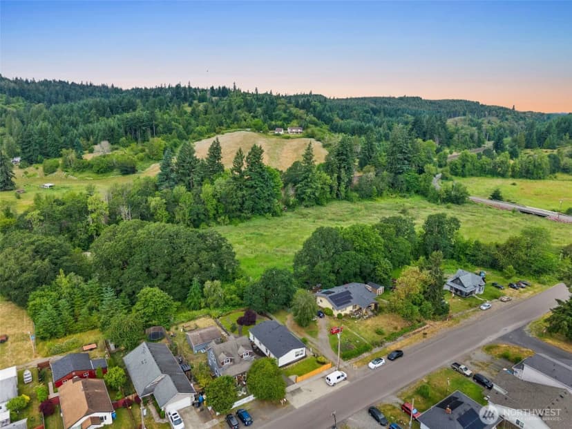 Property photo for 169 Wichman Street N, Tenino photo 37