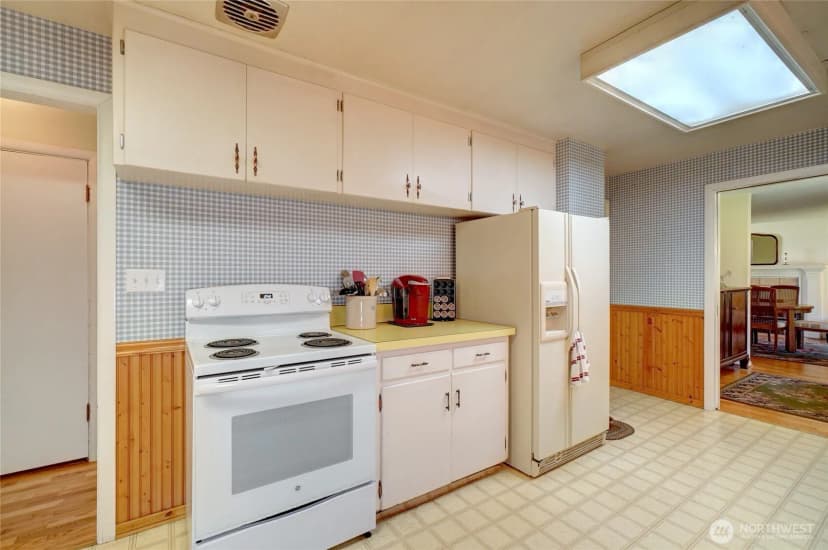 Property photo for 16006 Spanaway Loop Road S, Spanaway photo 6