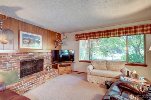 Property photo for 16006 Spanaway Loop Road S, Spanaway photo 4