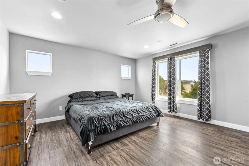 Property photo for 9410 Country Hollow Drive E, Puyallup photo 19