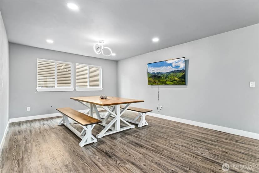 Property photo for 9410 Country Hollow Drive E, Puyallup photo 7
