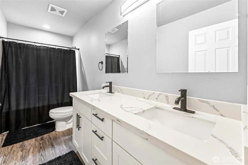Property photo for 9410 Country Hollow Drive E, Puyallup photo 16
