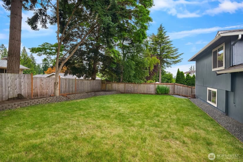 Property photo for 16825 Ne 106th Street, Redmond photo 24