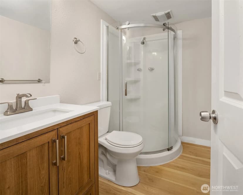 Property photo for 16825 Ne 106th Street, Redmond photo 12