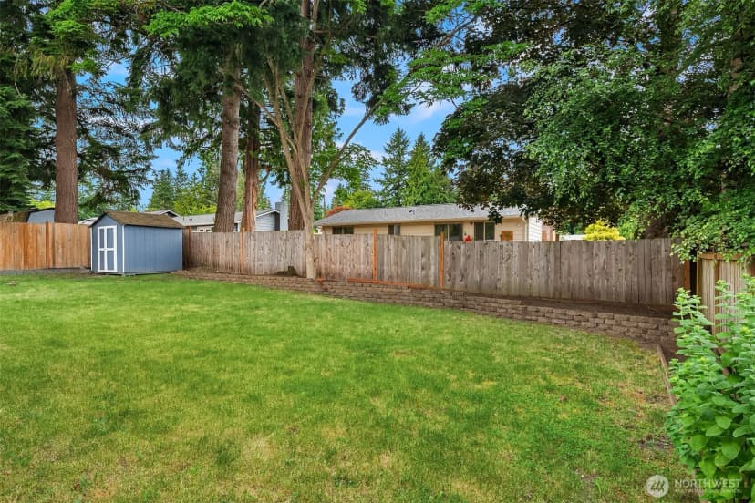 Property photo for 16825 Ne 106th Street, Redmond photo 22