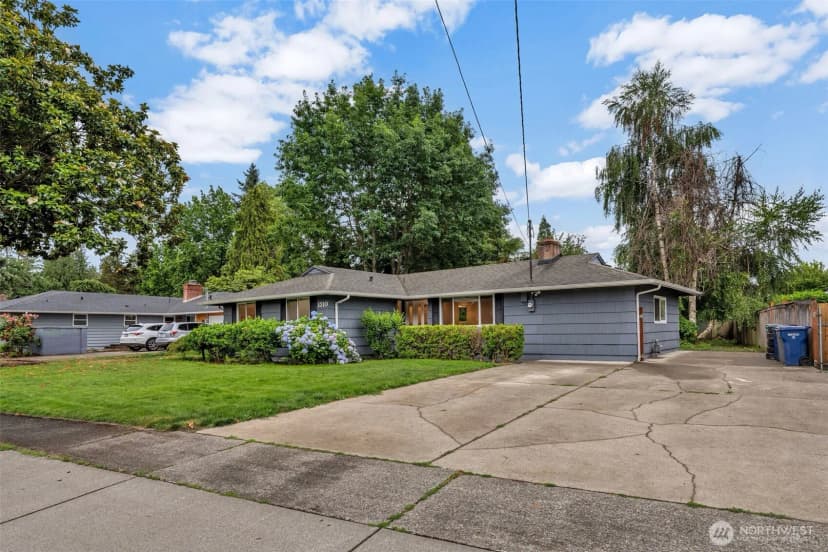 Property photo for 1310 23rd Street Se, Auburn photo 2