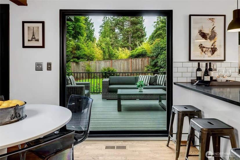 Property photo for 9101 Se 57th Street, Mercer Island photo 12