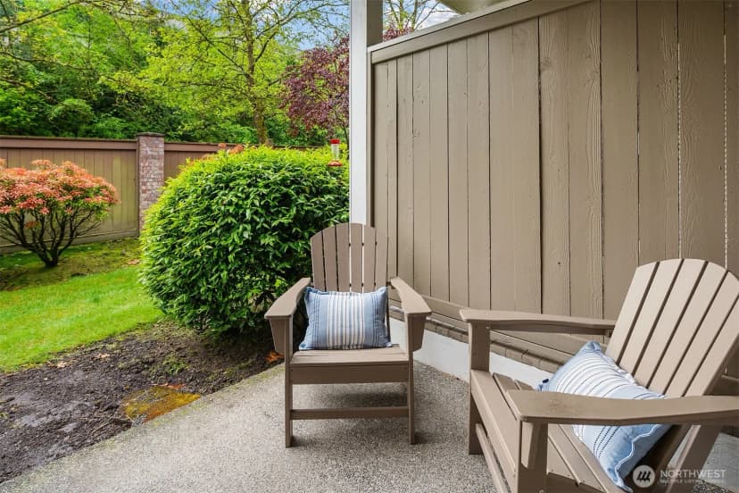 Property photo for 10005 Ne 37th Court #106, Kirkland photo 24