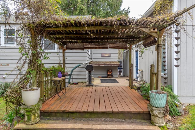 Property photo for 11008 Dayton Avenue N, Seattle photo 28