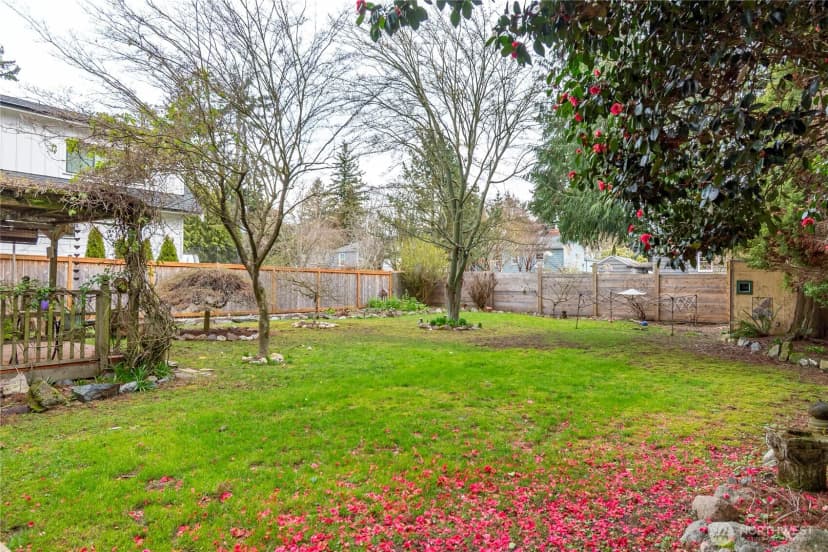 Property photo for 11008 Dayton Avenue N, Seattle photo 29