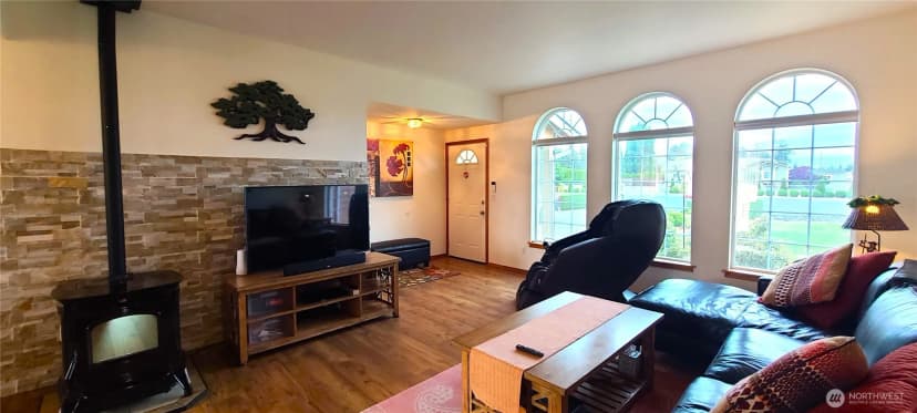 Property photo for 91 Cathy Court, Sequim photo 9