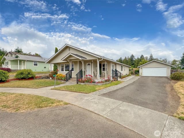 Property photo for 31 Alpine Loop, Sequim