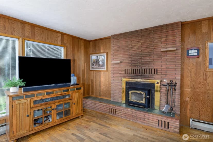 Property photo for 1038 W Glenwood St, Port Angeles photo 6