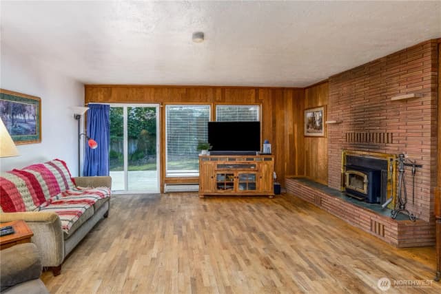 Property photo for 1038 W Glenwood St, Port Angeles photo 5