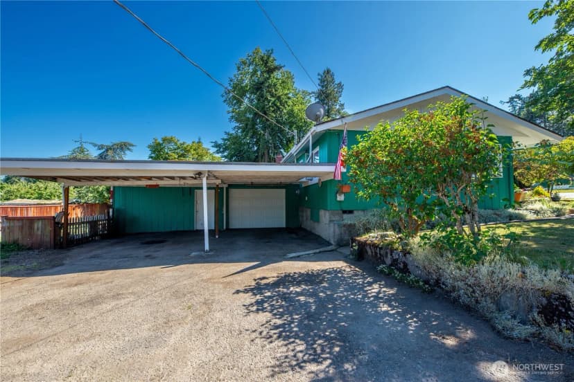 Property photo for 1038 W Glenwood St, Port Angeles photo 31