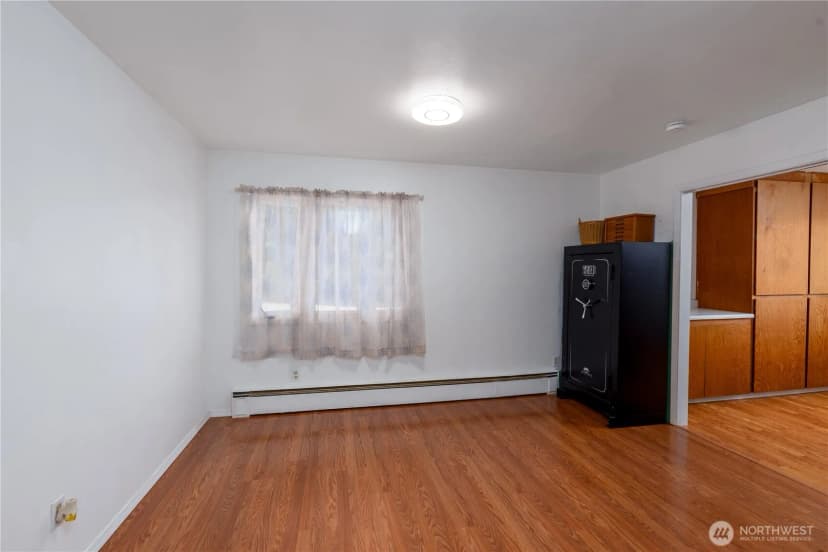 Property photo for 1038 W Glenwood St, Port Angeles photo 14