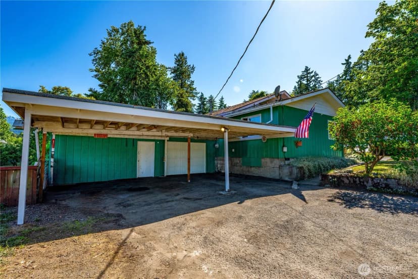 Property photo for 1038 W Glenwood St, Port Angeles photo 35