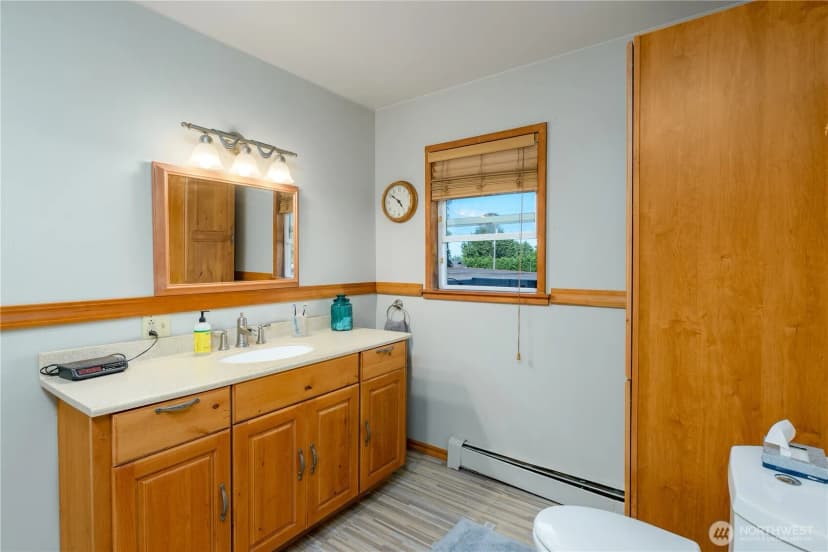 Property photo for 1038 W Glenwood St, Port Angeles photo 19