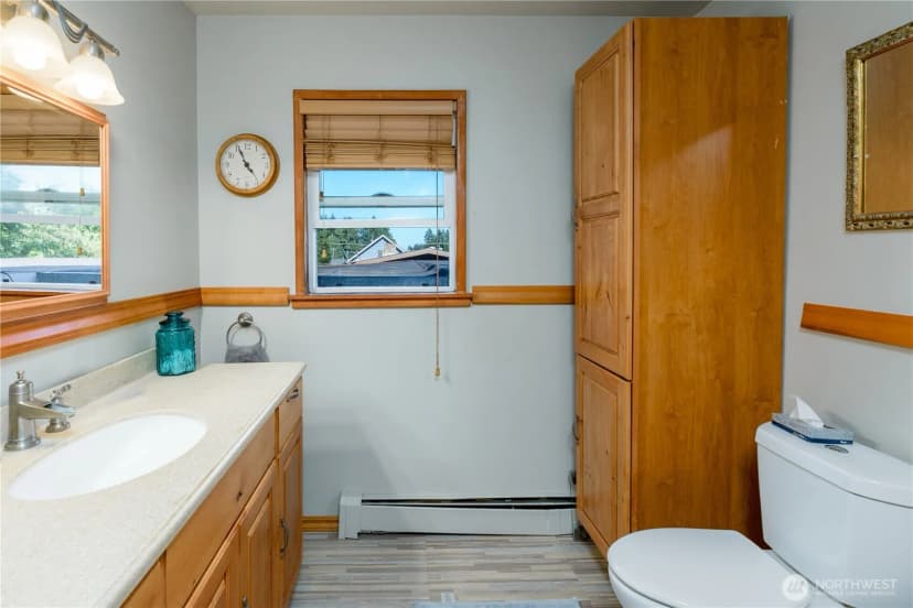 Property photo for 1038 W Glenwood St, Port Angeles photo 18