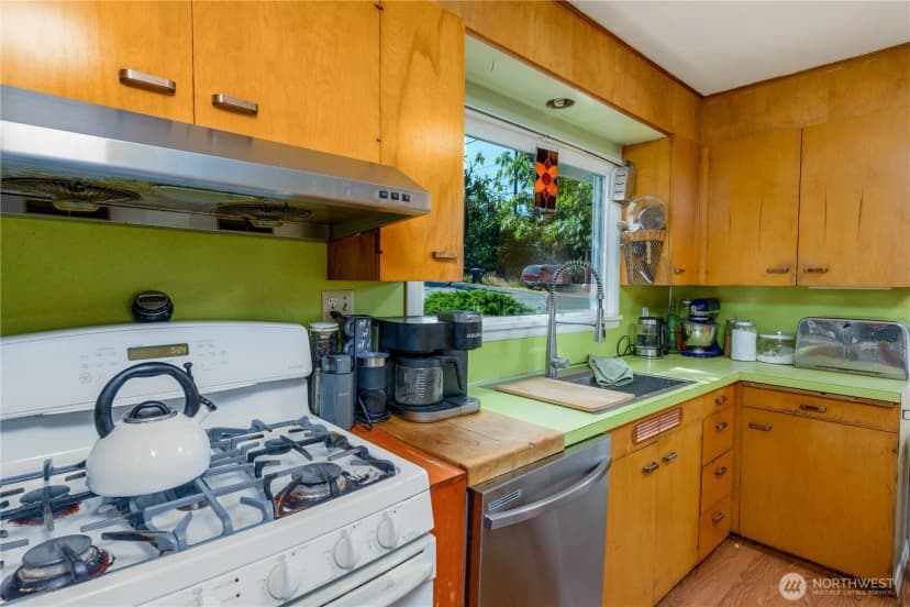 Property photo for 1038 W Glenwood St, Port Angeles photo 13