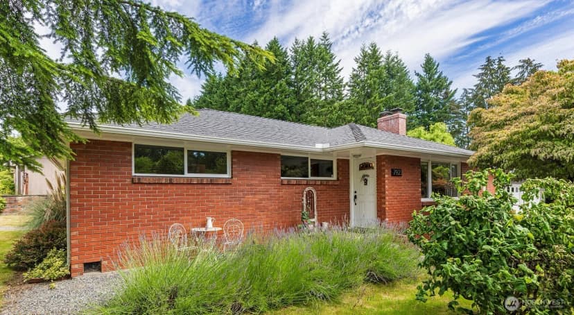 Property photo for 7923 220th Street Sw, Edmonds