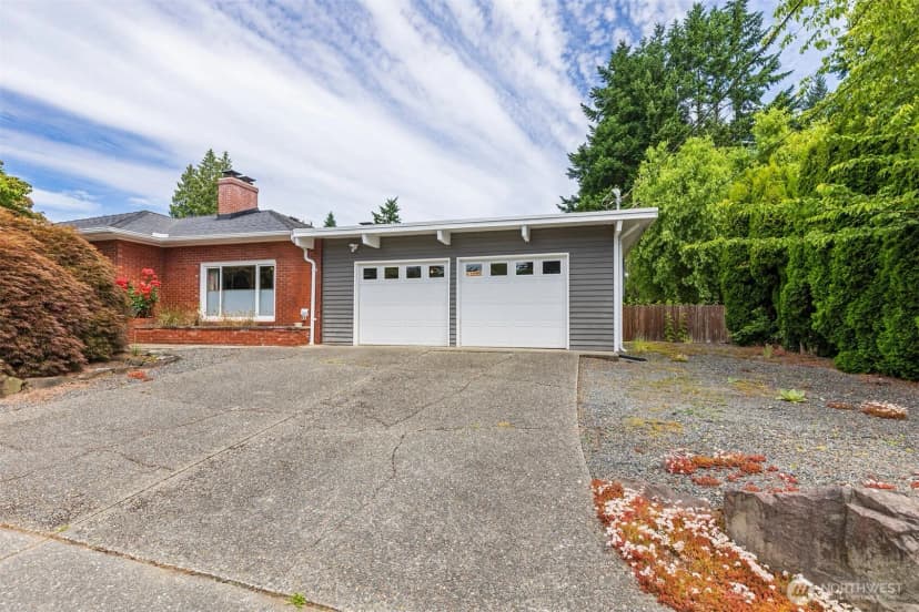 Property photo for 7923 220th Street Sw, Edmonds photo 4