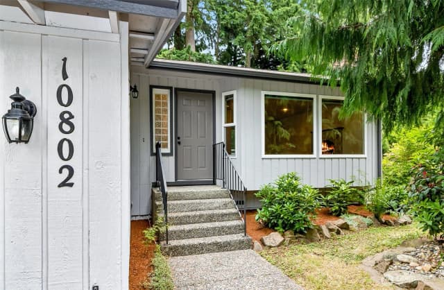 Property photo for 10802 29th Drive Se, Everett photo 4