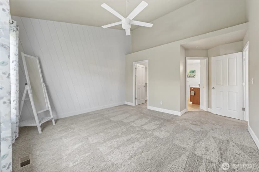 Property photo for 7114 Hazel Place Se, Auburn photo 19