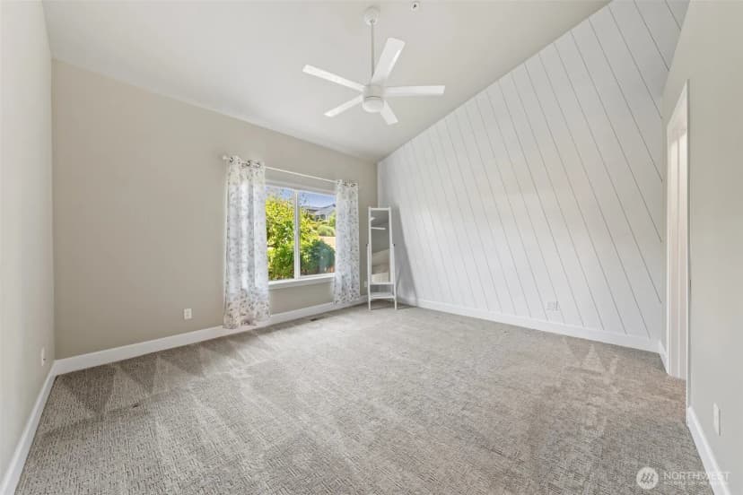 Property photo for 7114 Hazel Place Se, Auburn photo 18