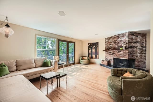 Property photo for 11251 28th Avenue Sw, Seattle photo 5