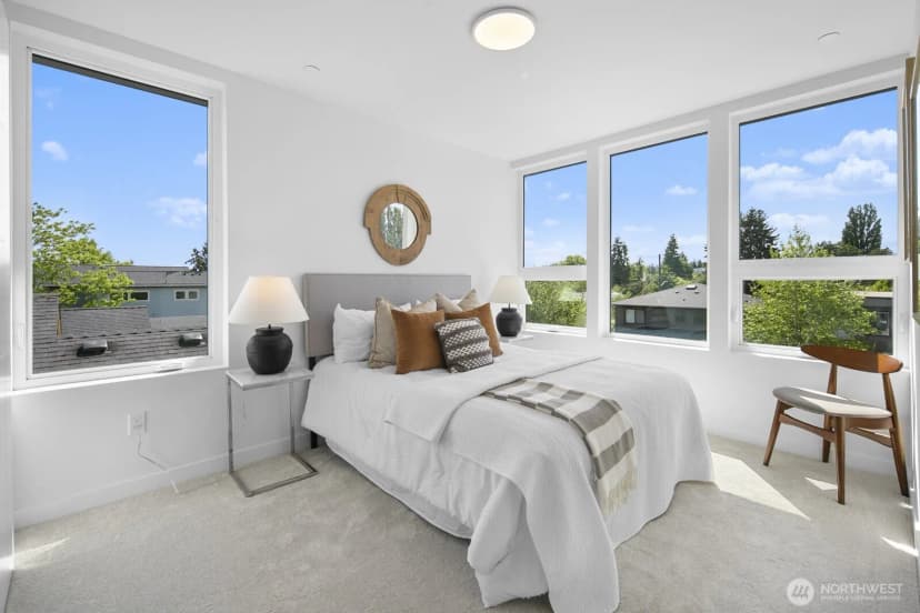 Property photo for 8825 C Wallingford Avenue N, Seattle photo 9