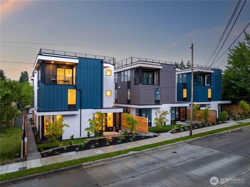 Property photo for 8825 C Wallingford Avenue N, Seattle photo 30