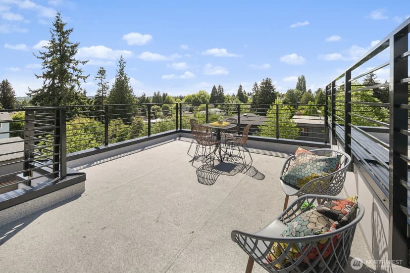 Property photo for 8825 C Wallingford Avenue N, Seattle photo 17