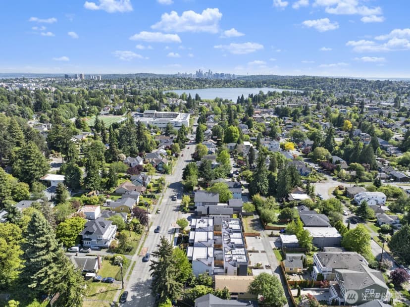 Property photo for 8825 C Wallingford Avenue N, Seattle photo 27