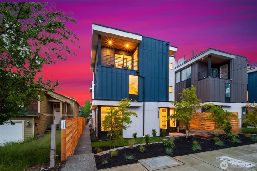 Property photo for 8825 C Wallingford Avenue N, Seattle photo 31