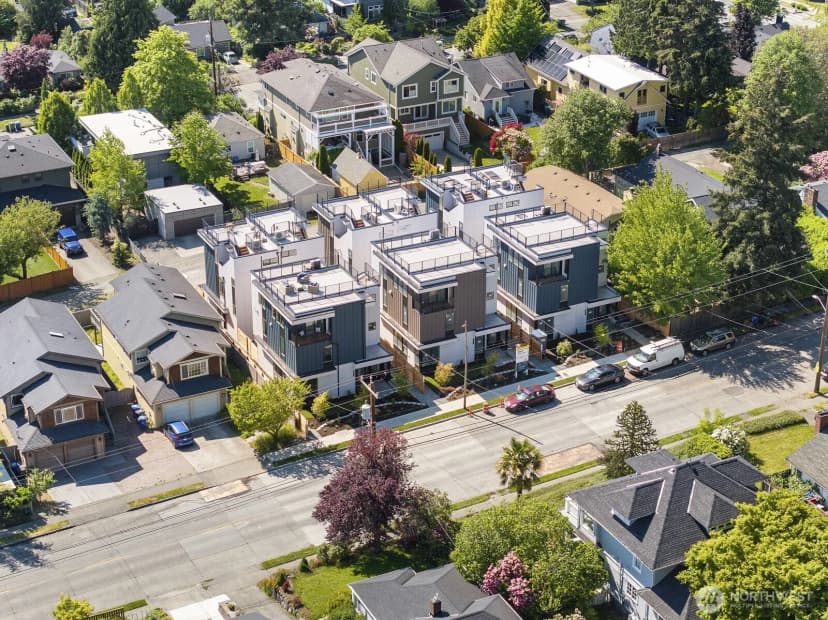 Property photo for 8825 C Wallingford Avenue N, Seattle photo 26