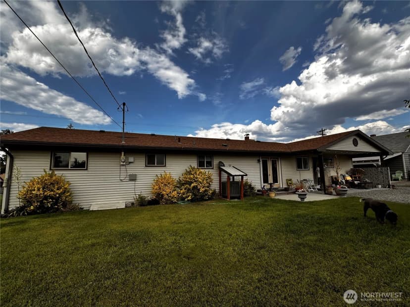 Property photo for 246 E First Street E, Tonasket photo 8
