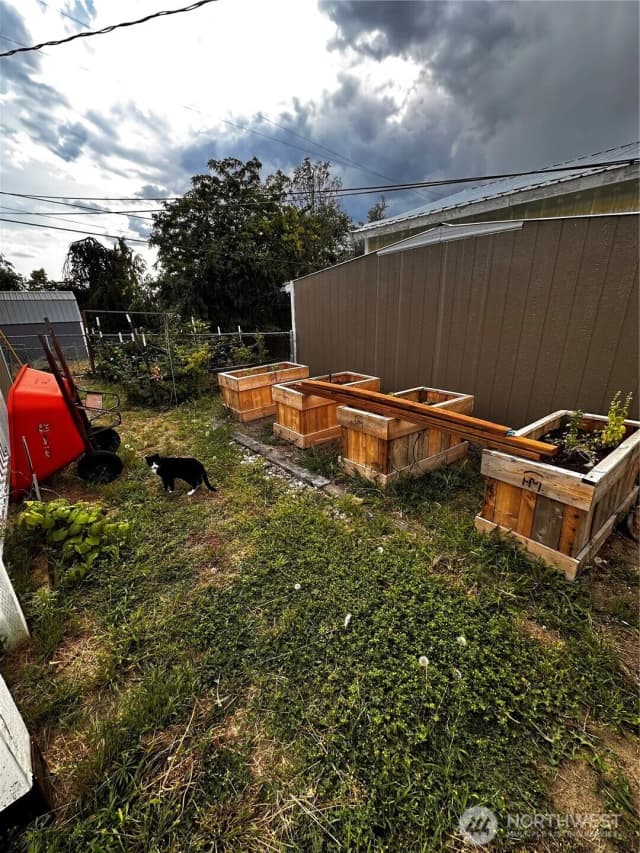 Property photo for 246 E First Street E, Tonasket photo 3