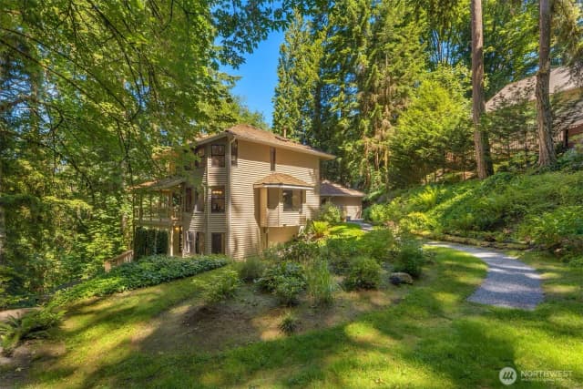 Property photo for 4549 152nd Place Se, Bellevue