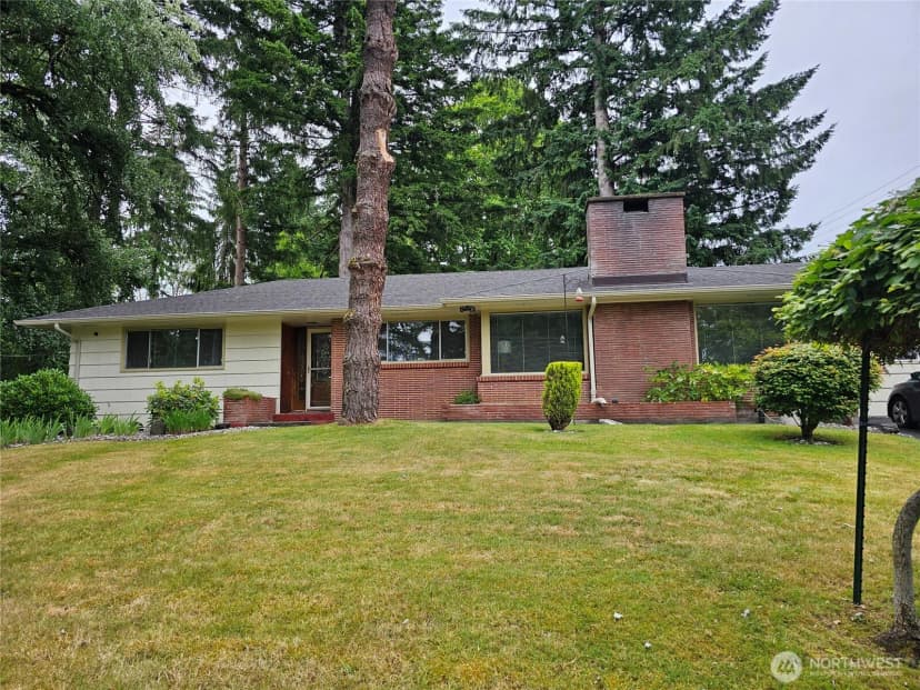 Property photo for 902 Duffy Street, Centralia photo 3