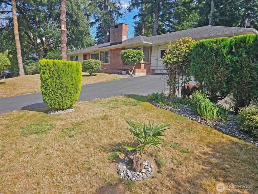 Property photo for 902 Duffy Street, Centralia photo 2
