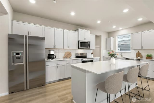 Property photo for 8316 115th Place Se #2, Newcastle photo 3