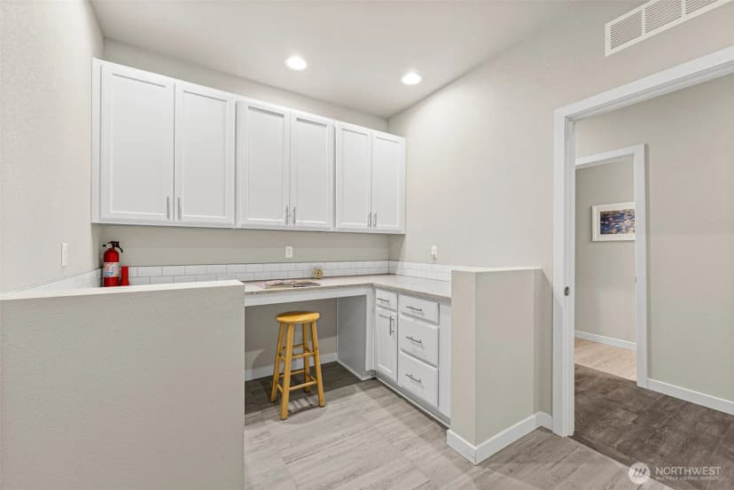 Property photo for 5704 Waldron Court Ne, Lacey photo 28