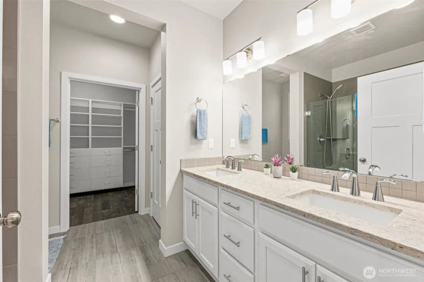 Property photo for 5704 Waldron Court Ne, Lacey photo 25