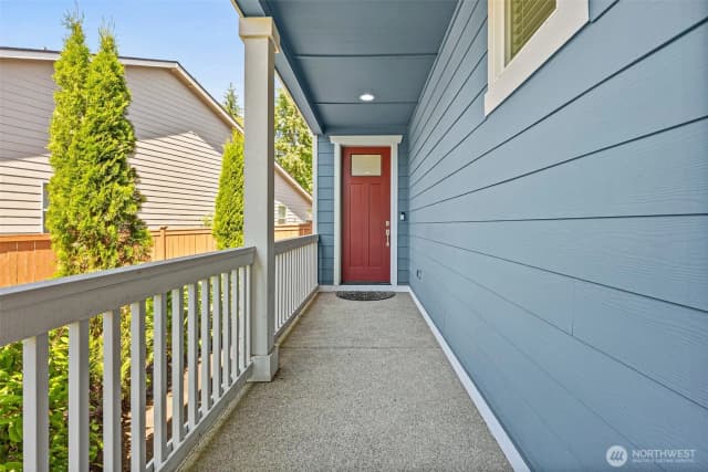 Property photo for 5704 Waldron Court Ne, Lacey photo 3