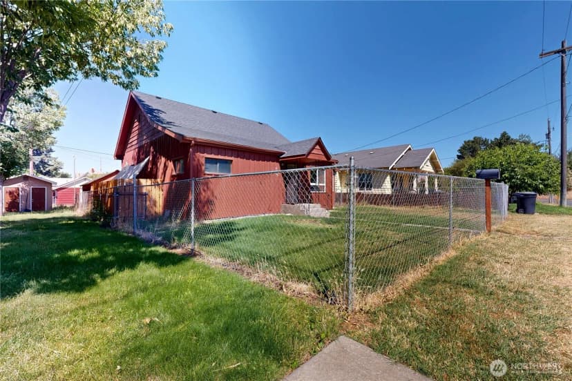 Property photo for 439 N 5th Street, Walla Walla photo 39